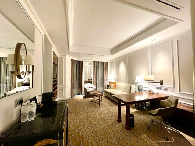 Junior suite of Intercontinental Hotel Singapore