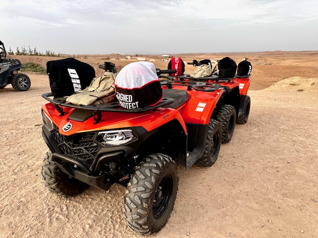 4WD drive in the Agafay Desert